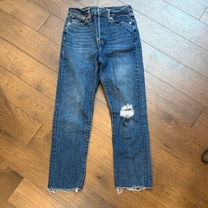 Levi’s Wedgie Straight Distressed Blue Jeans Size 27